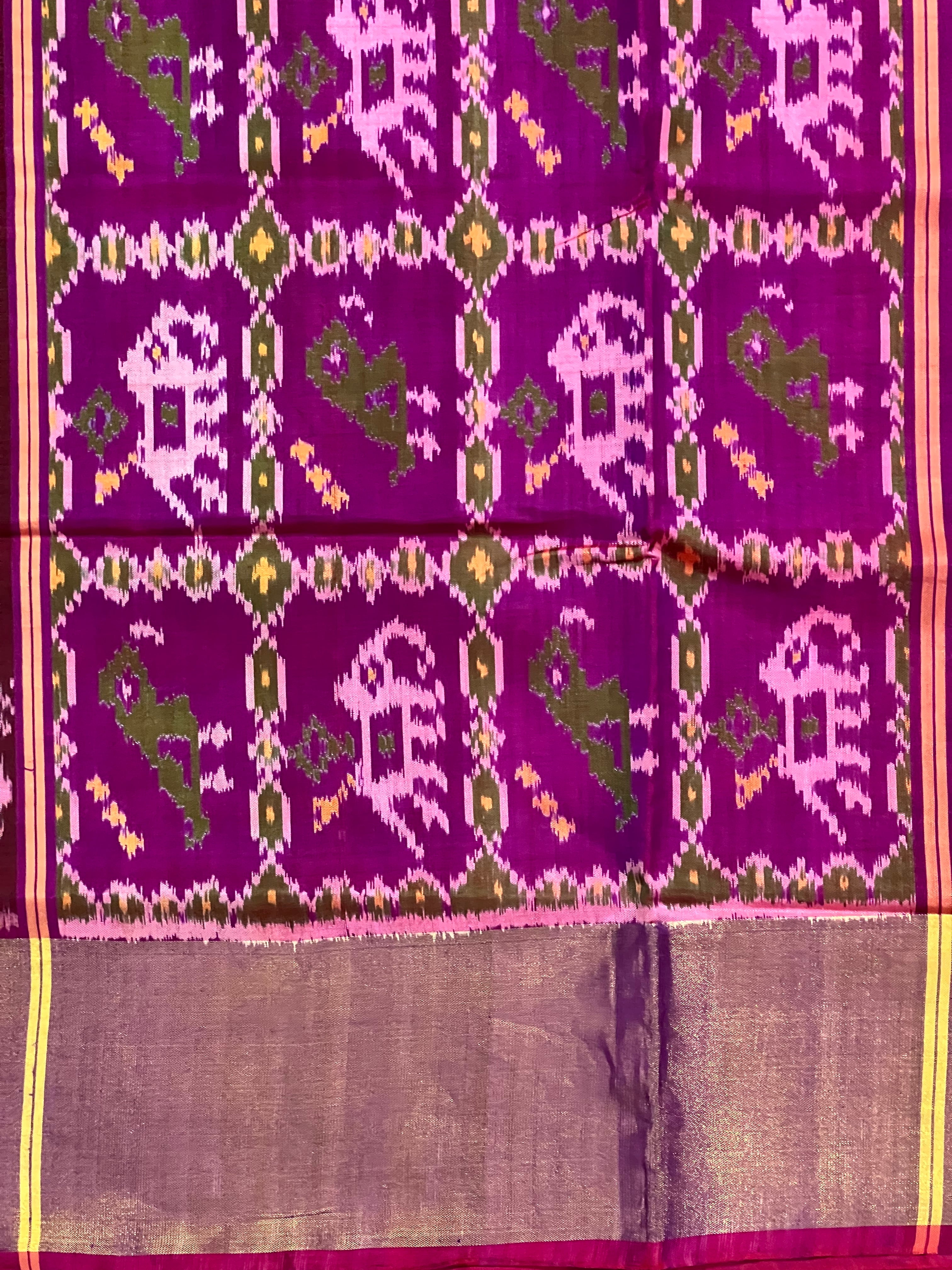 Motifs Design Handwoven Patola Silk Saree