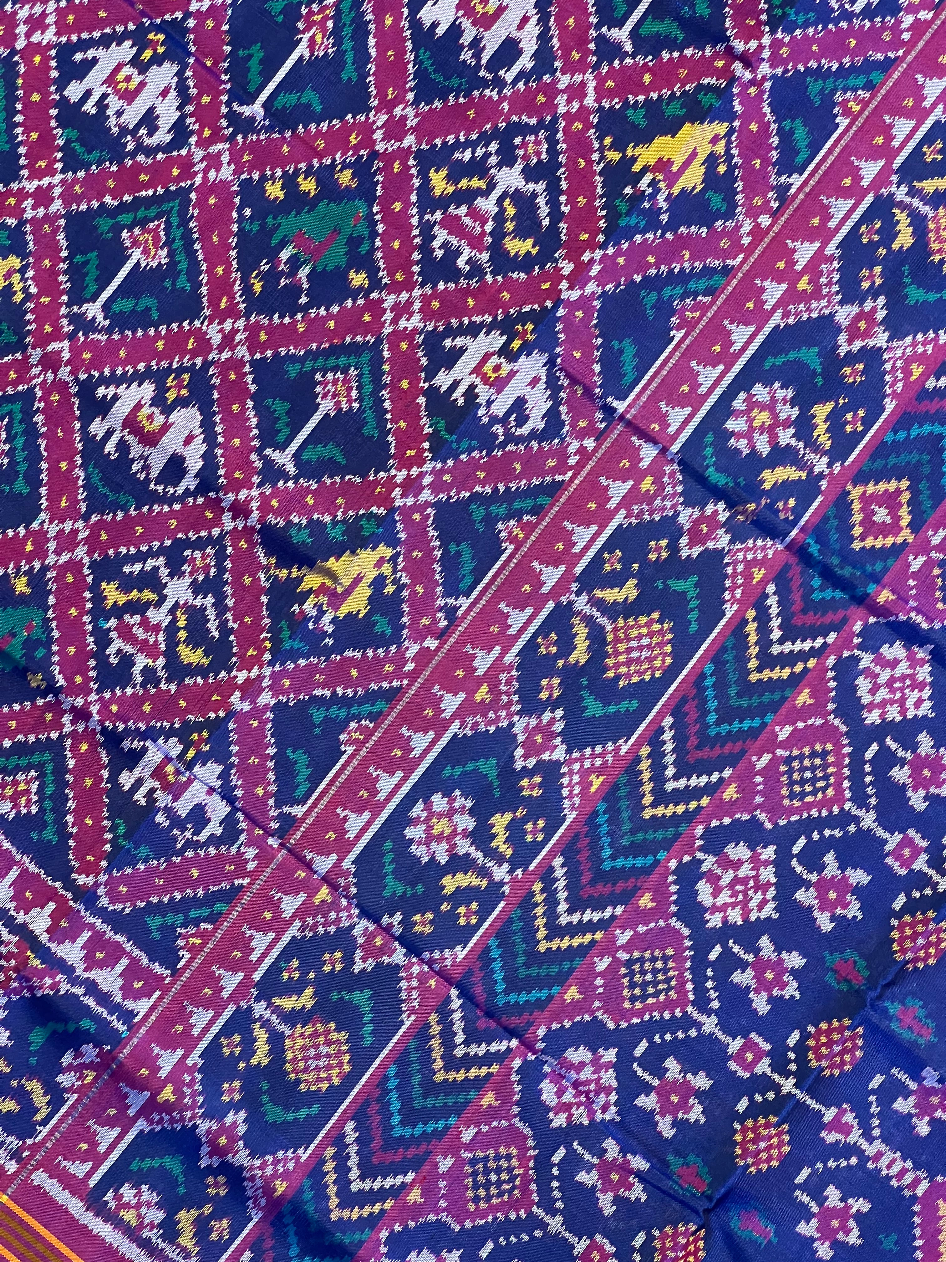 Typical Narikunj Design Handwoven Patola Silk Saree
