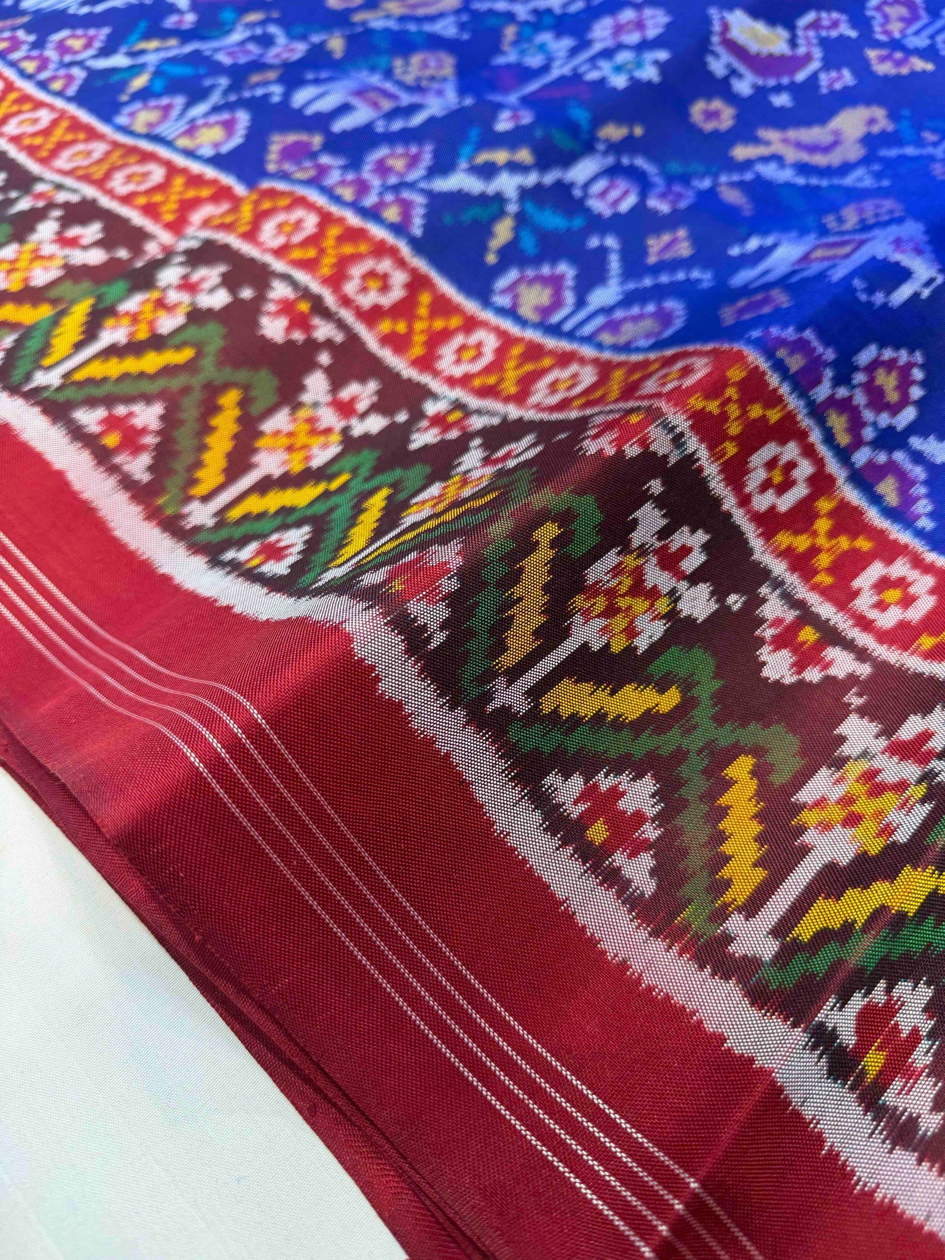 Motif Design Handwoven Patola Silk Saree