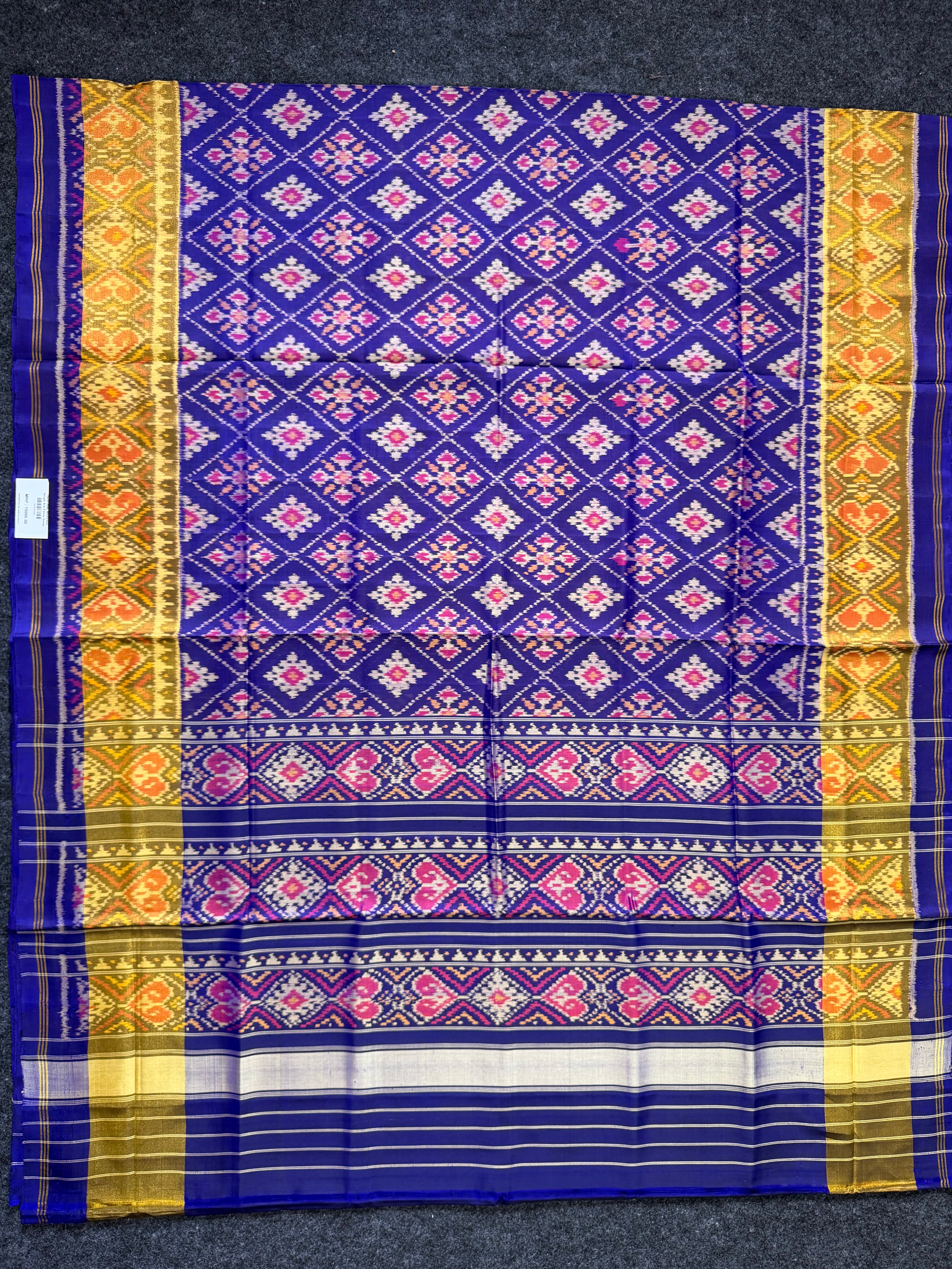 Pan-Chanda Traditional Design Handwoven Patola Silk Saree