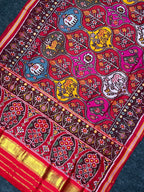 Exclusive Motif Traditional Design Handwoven Patola Silk Saree