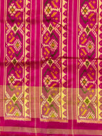 Figure With Navratna Design Handwoven Patola Silk Saree