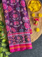 Flower With Motifs Design Handwoven Patola Silk Saree