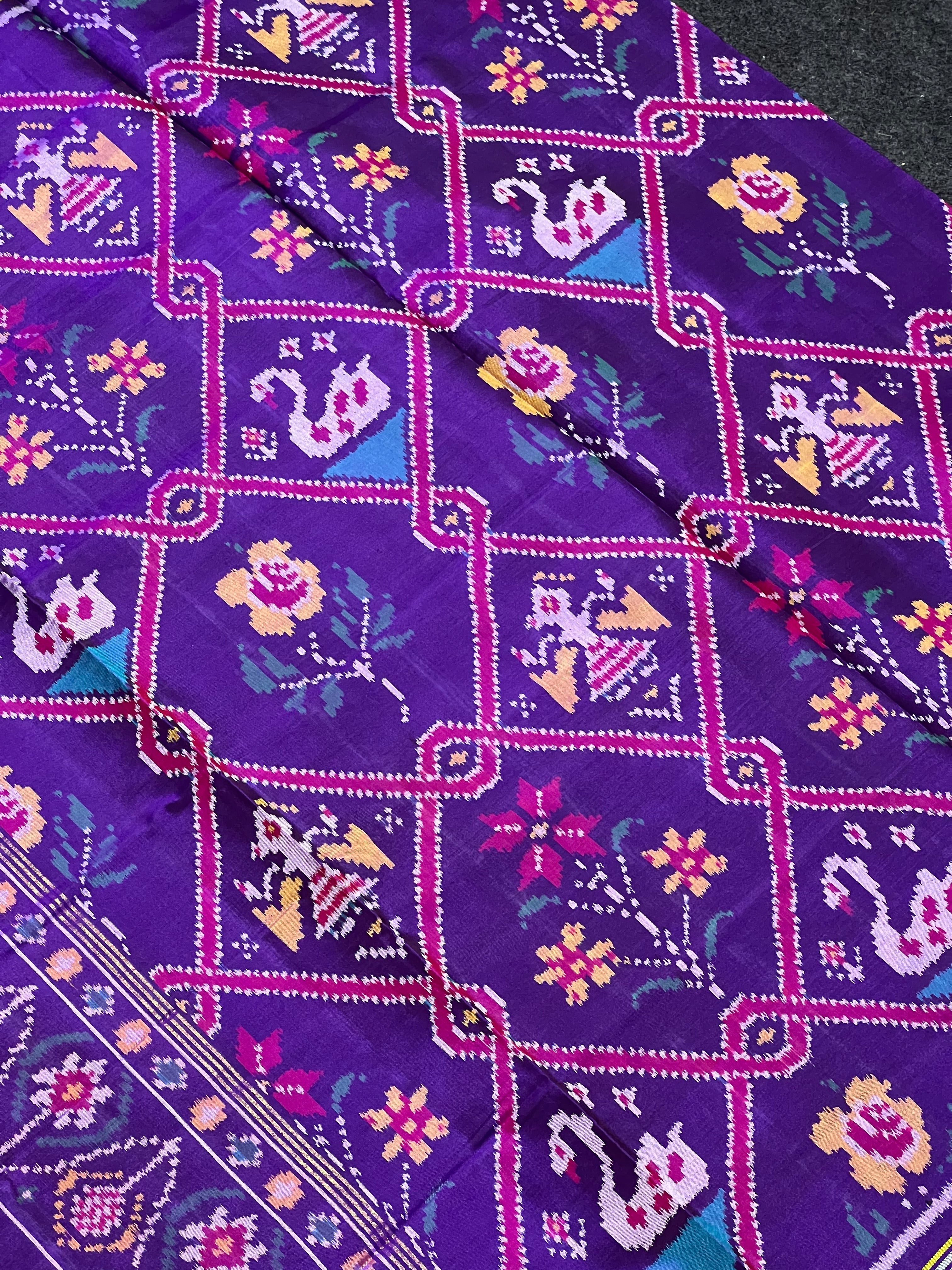 Purple Motifs With Flower Design Handwoven Patola Silk Saree