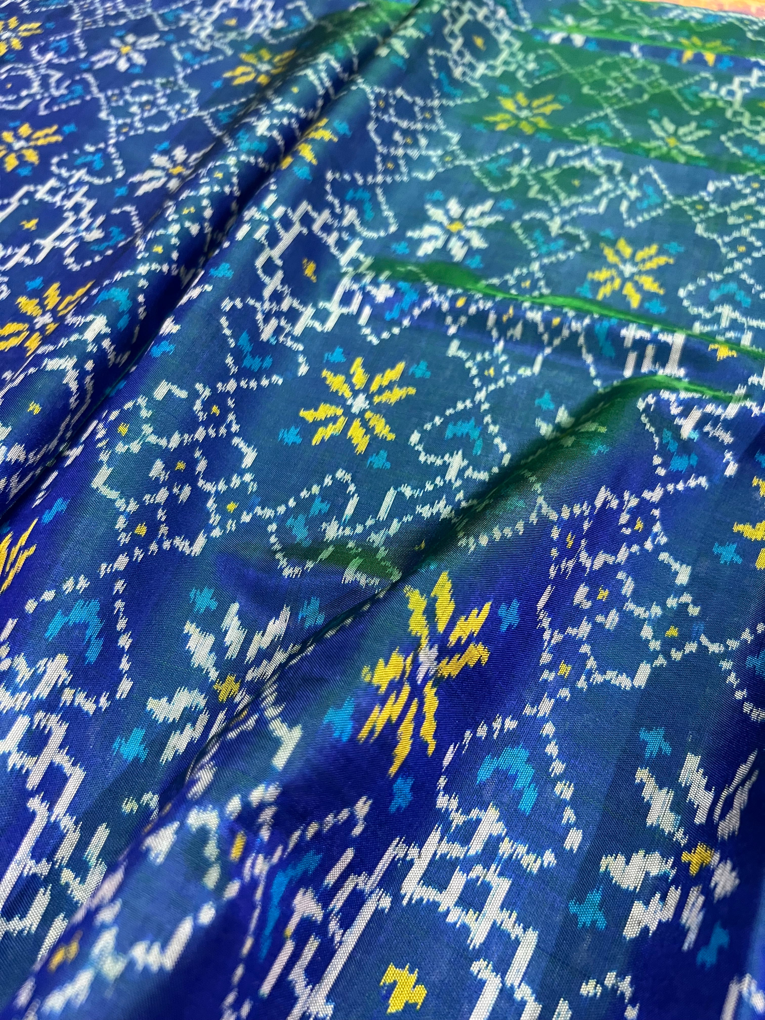 Manekchowk Design Handwoven Patola Silk Saree