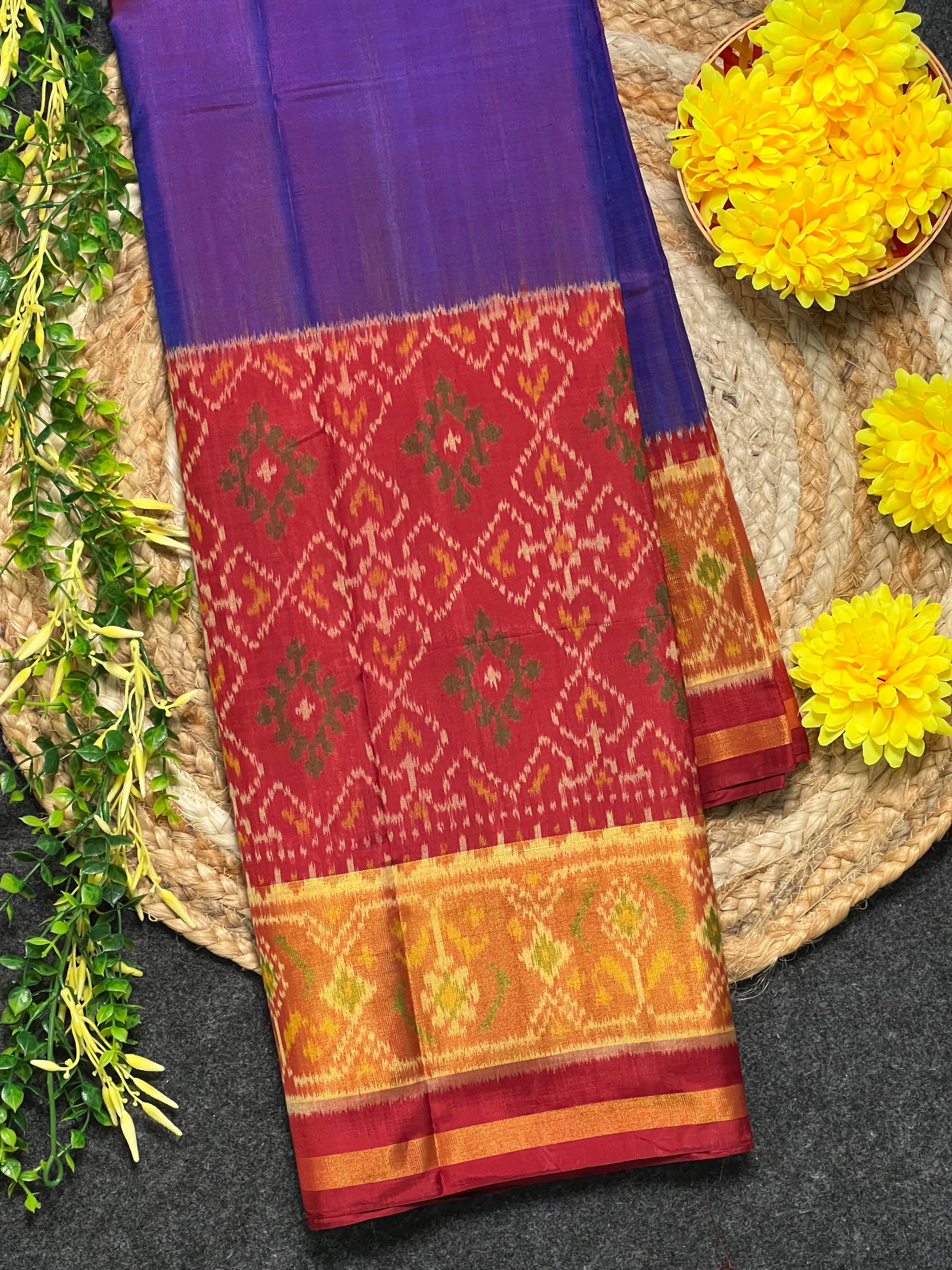 Skirt Border With Traditional Design Handwoven Patola Silk Saree Main image