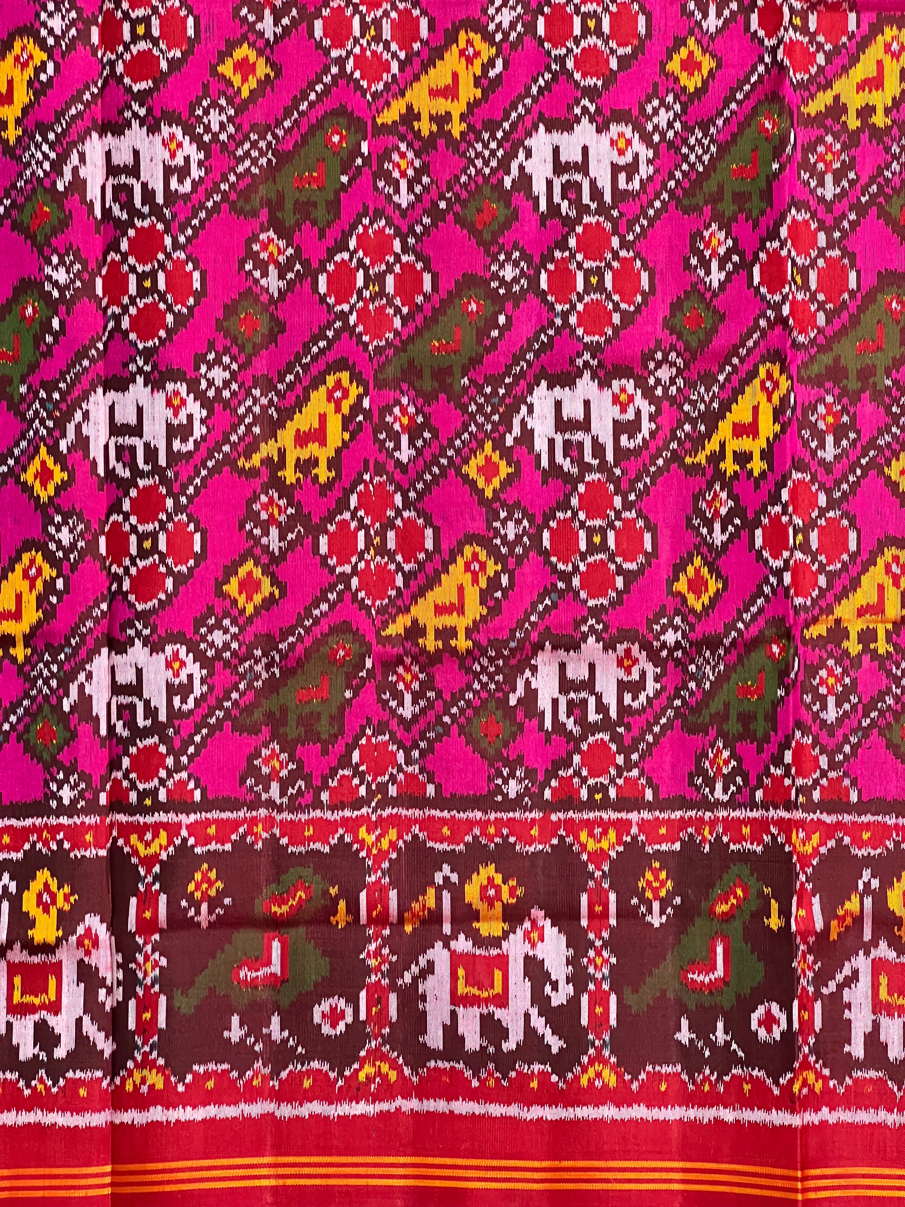 Laheriya With Motif Design Handwoven Patola Silk Saree