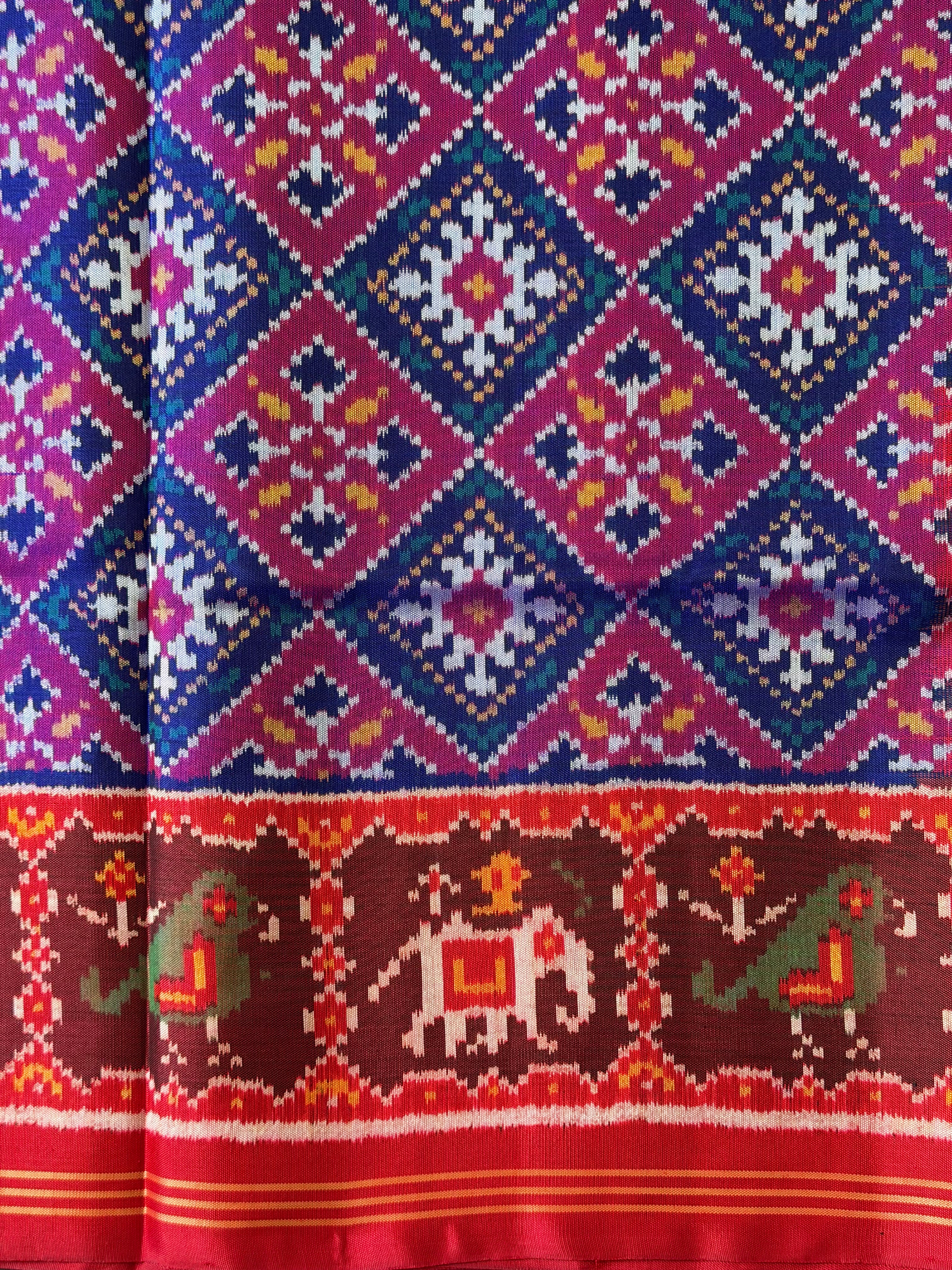 Pan-Chanda Traditional Design Handwoven Patola Silk Saree