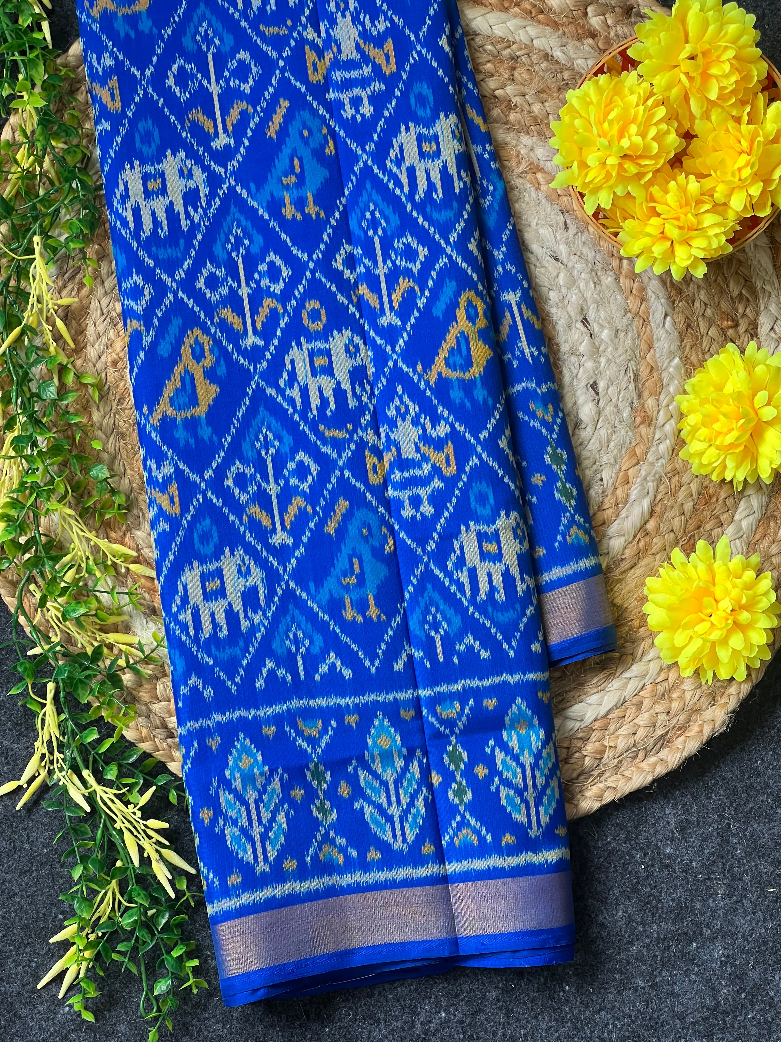 Narikunj Traditional Design Handwoven Patola Silk Saree