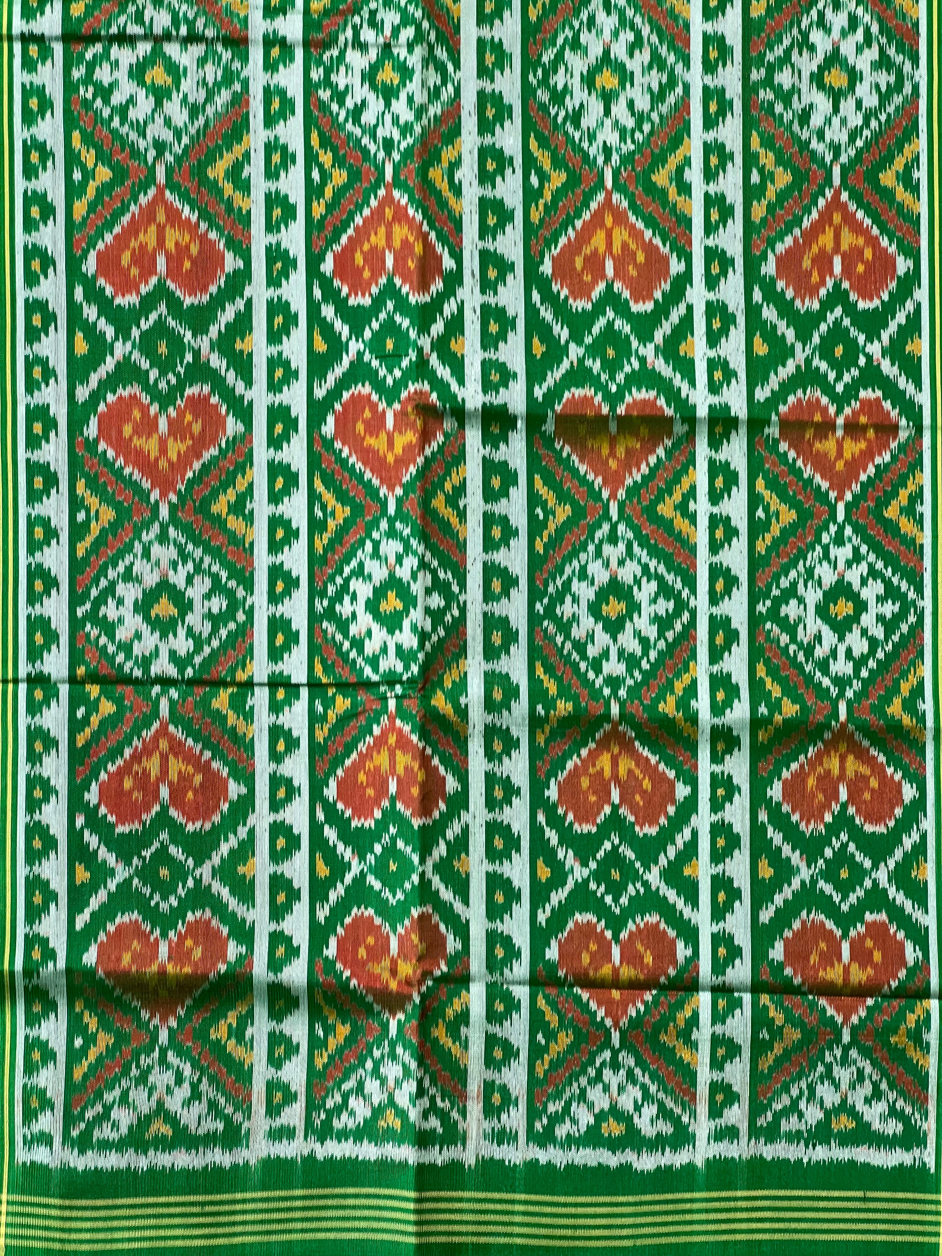 Buttonful Traditional Design Handwoven Patola Silk Saree
