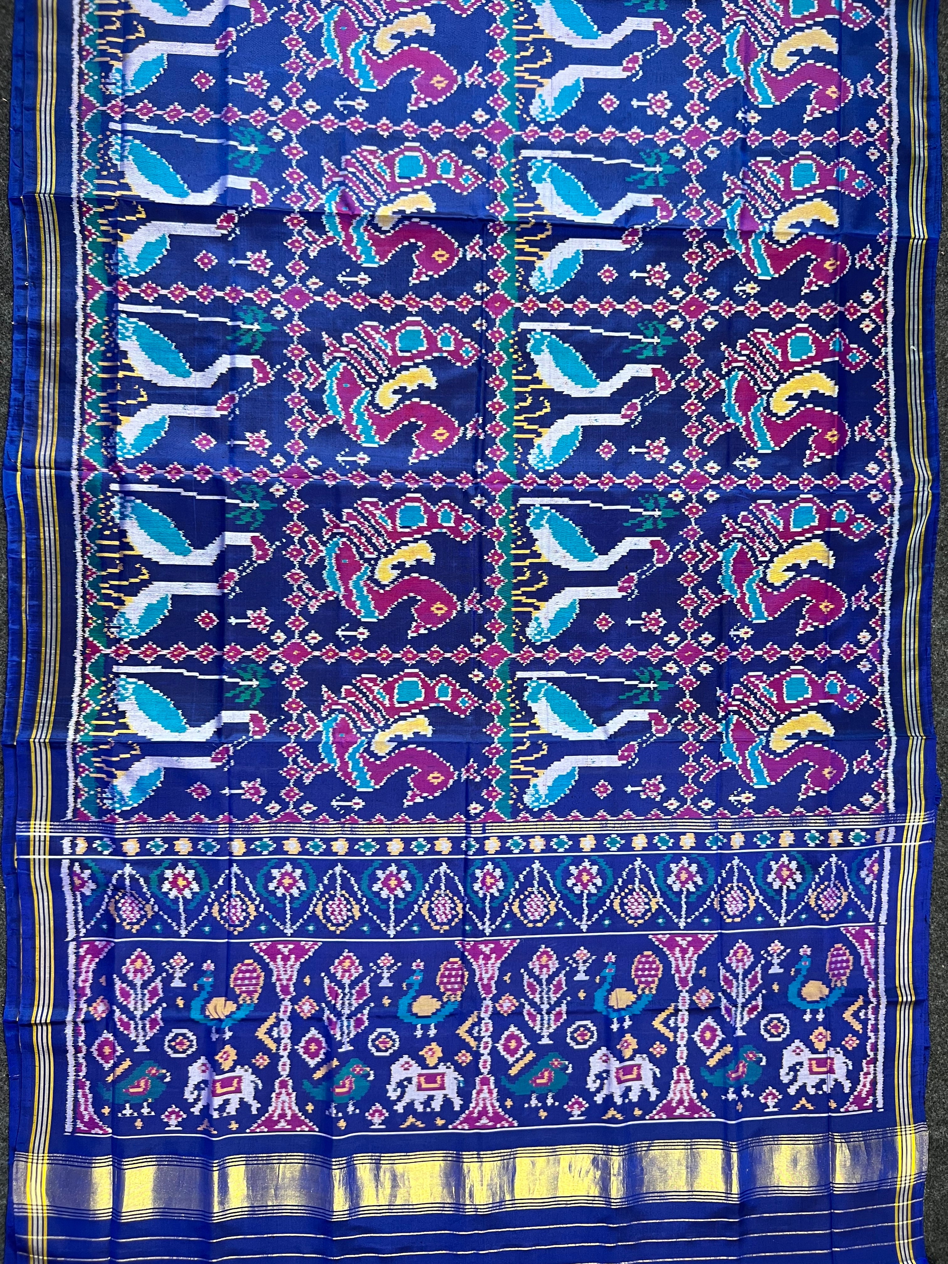 Big Motif Traditional Handwoven Patola Silk Saree Secondary image