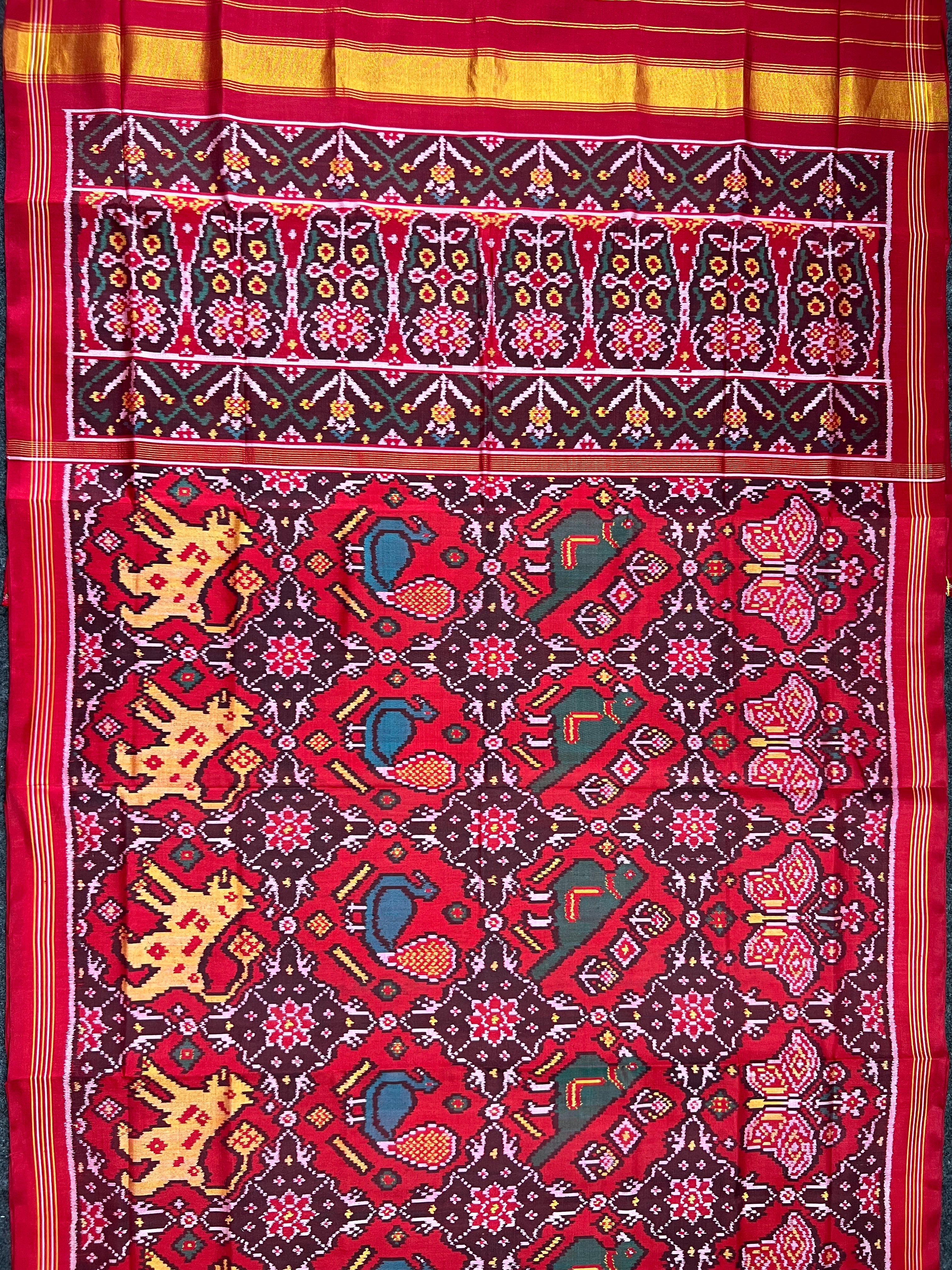 Big Motif Design Handwoven Patola Silk Saree Secondary image