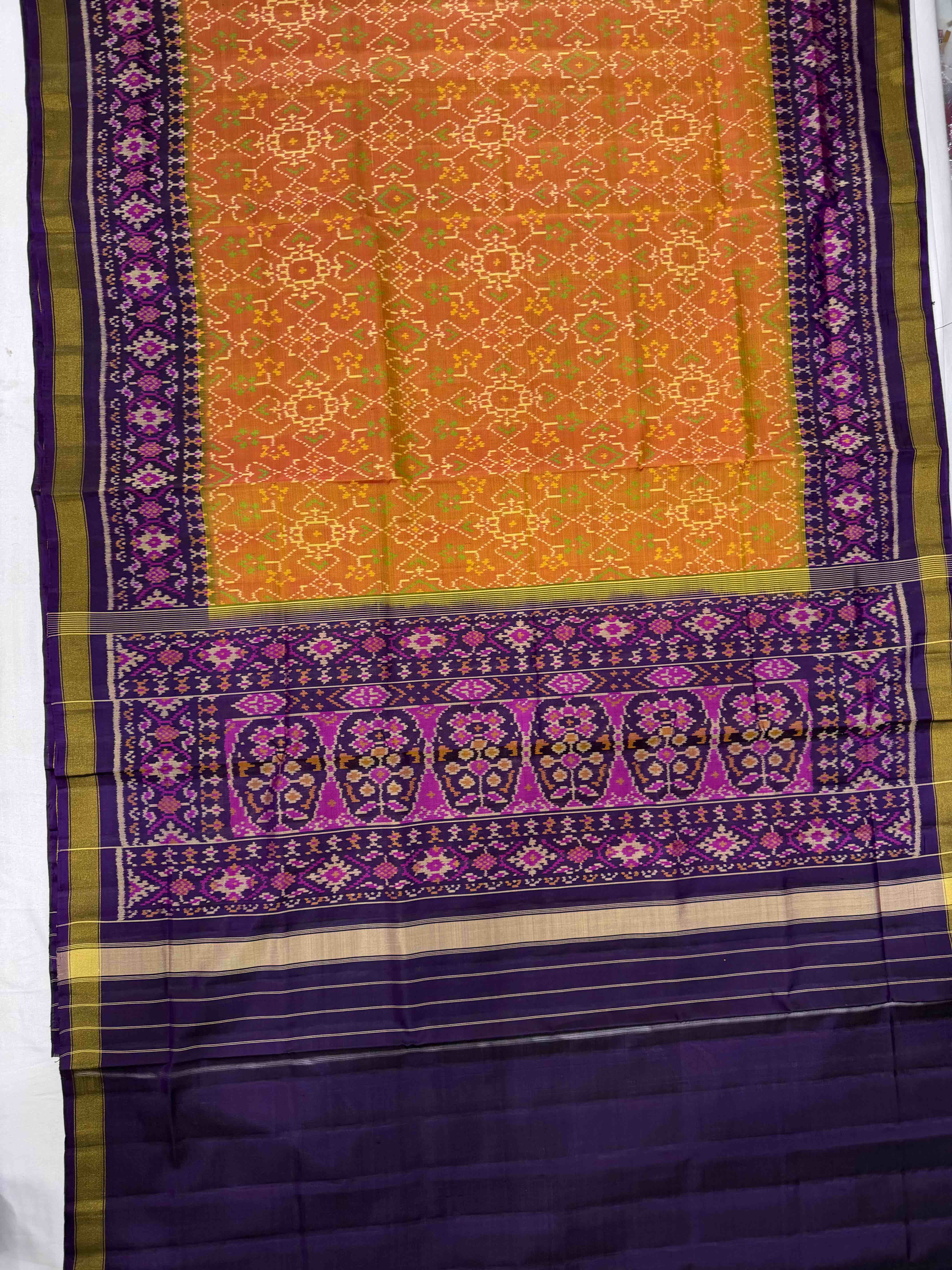 Navratna-Manekchowk Design Handwoven Patola Silk Saree Secondary image
