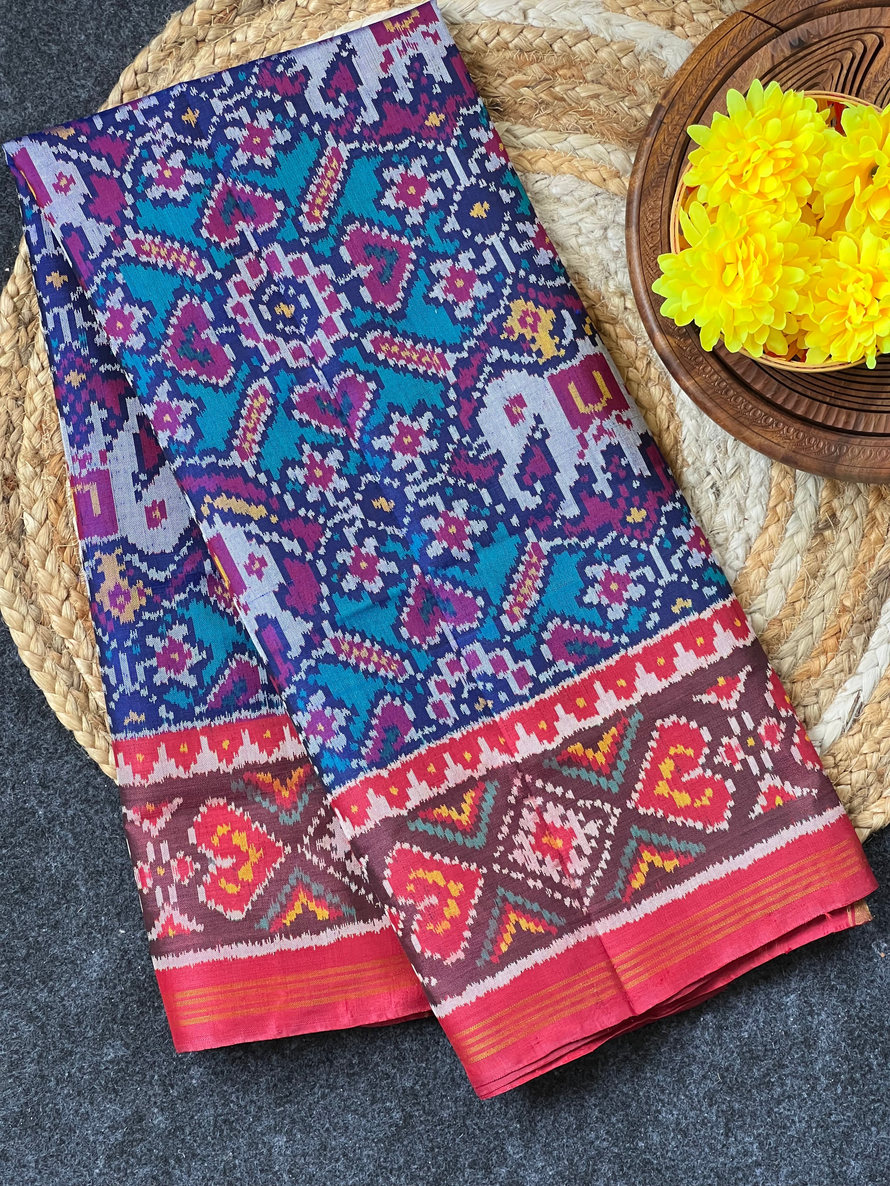 Fusion Design Handwoven Patola Dupatta Main image