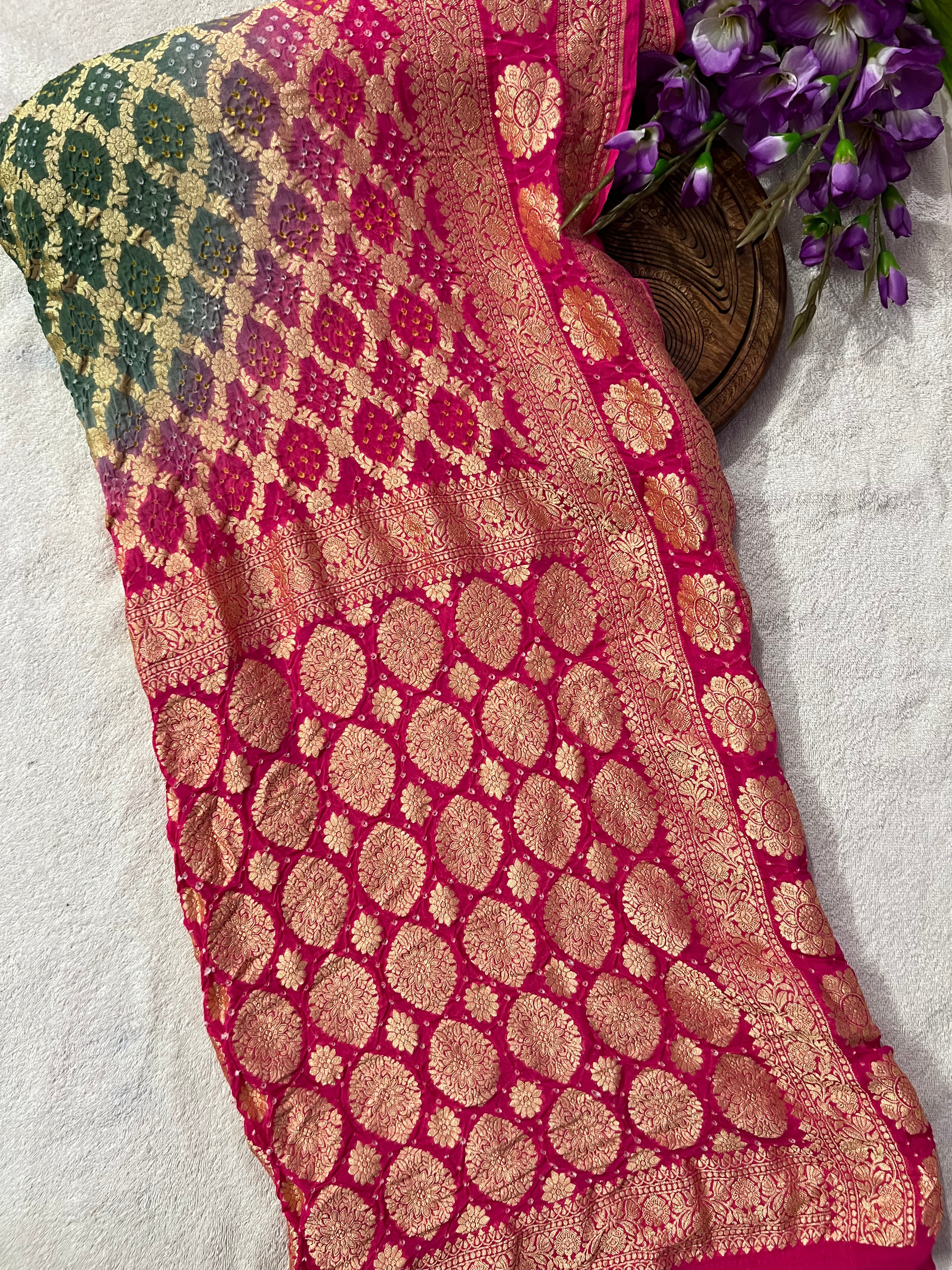 Georgette Bandhej Saree Main image
