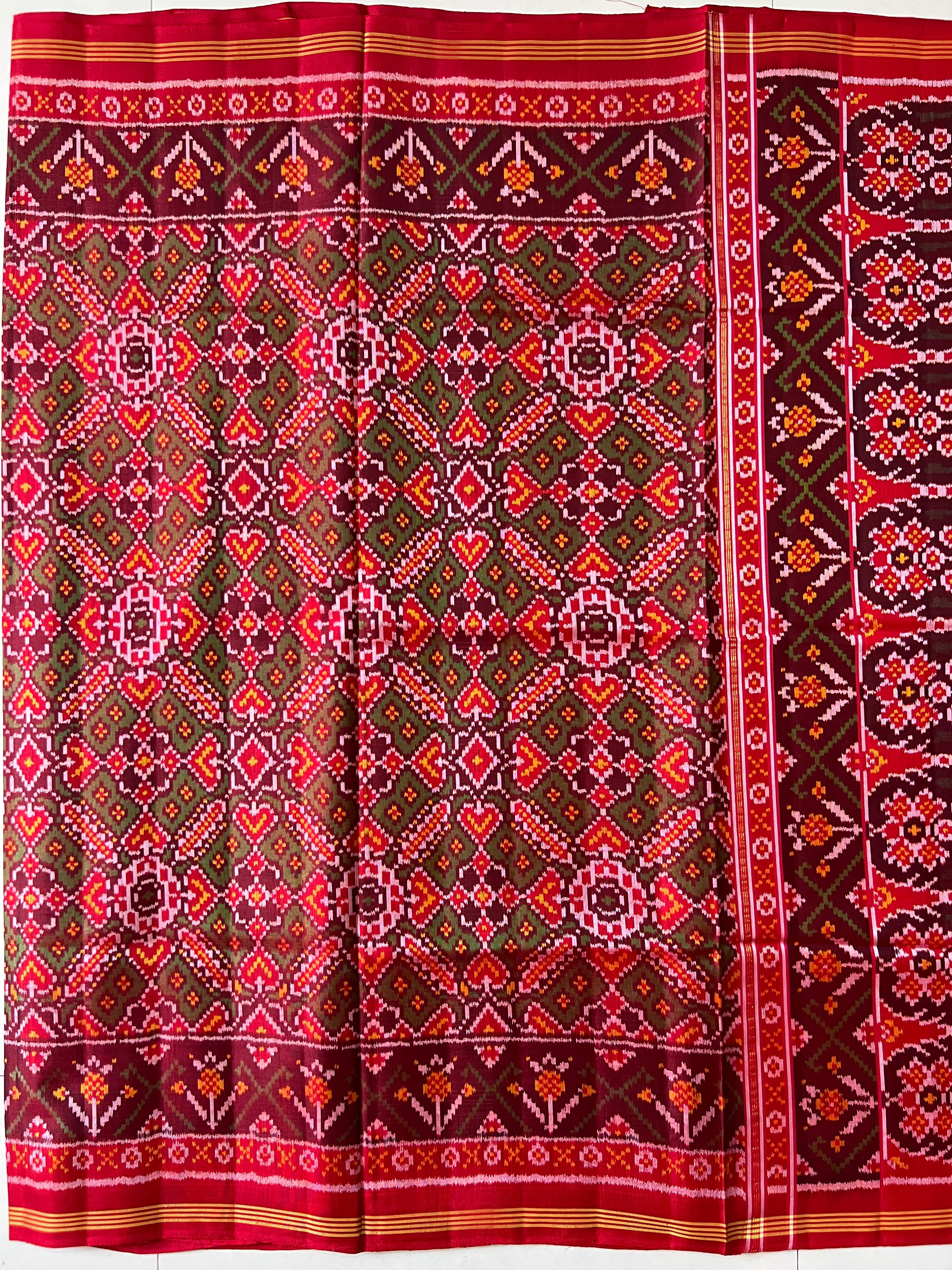 Handwoven Patola Silk Saree Manekchowk Green Dhoop Chaav