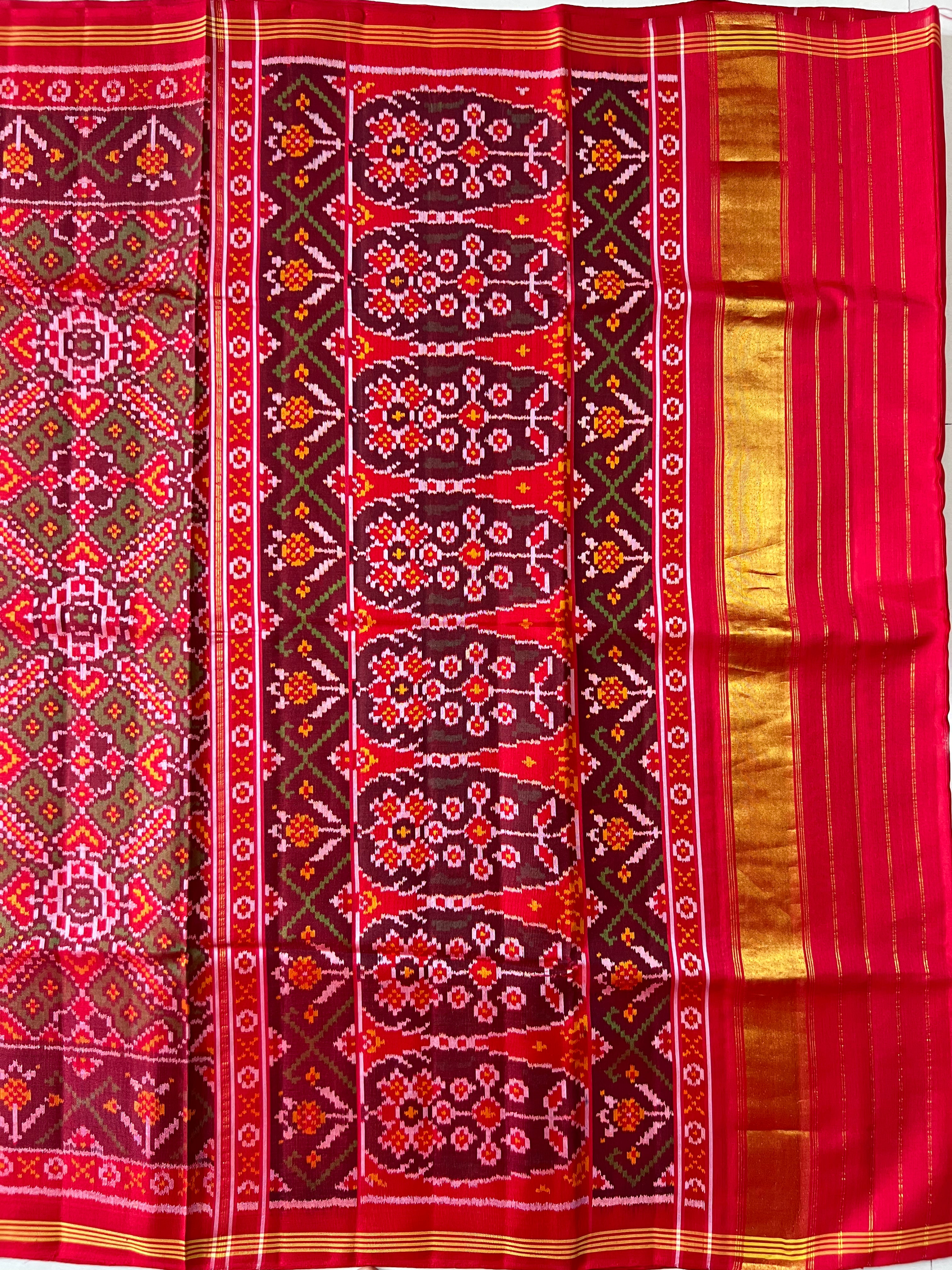 Handwoven Patola Silk Saree Manekchowk Green Dhoop Chaav