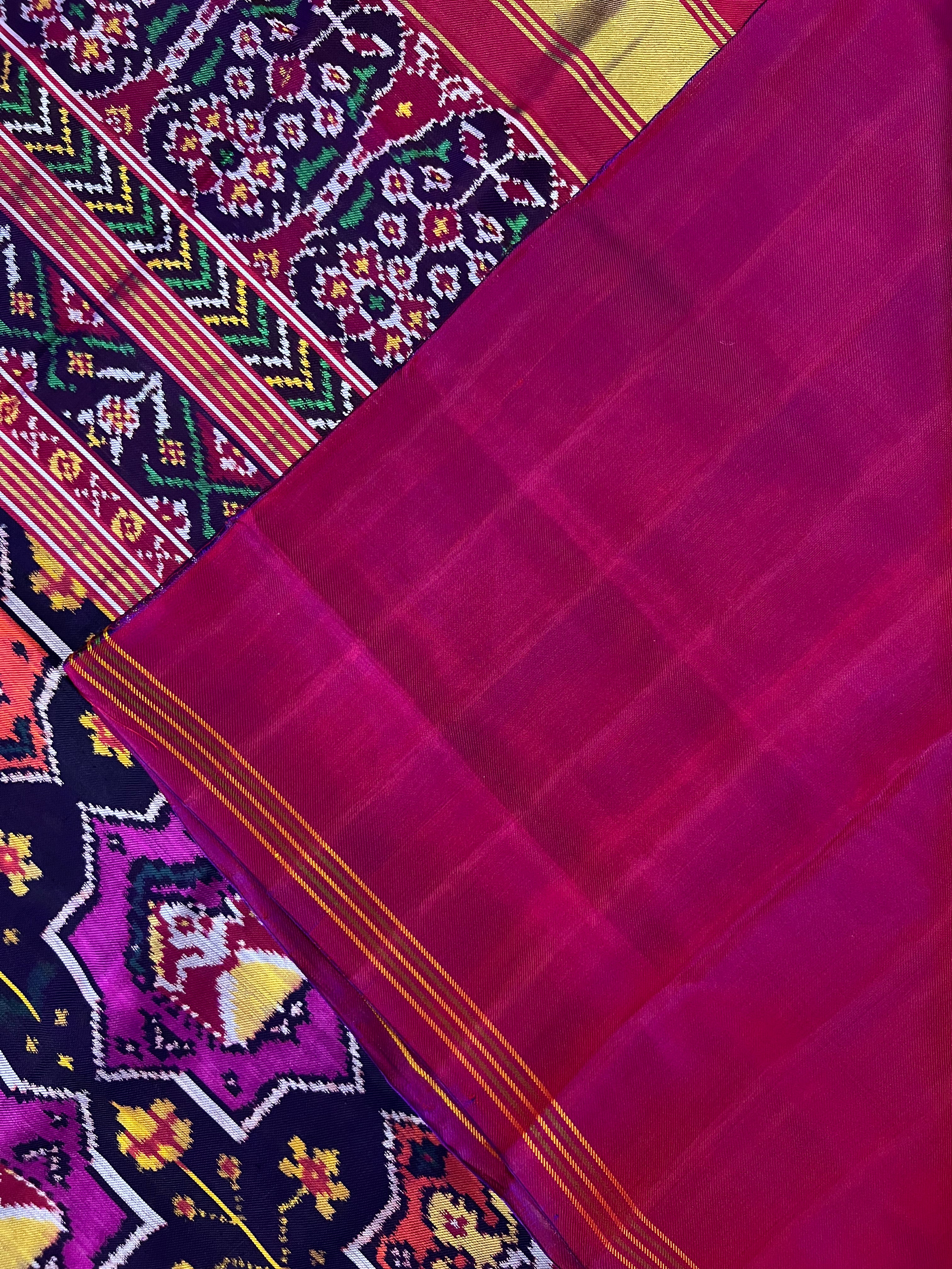Twill Weaving Handwoven Patola Silk Saree Star Design