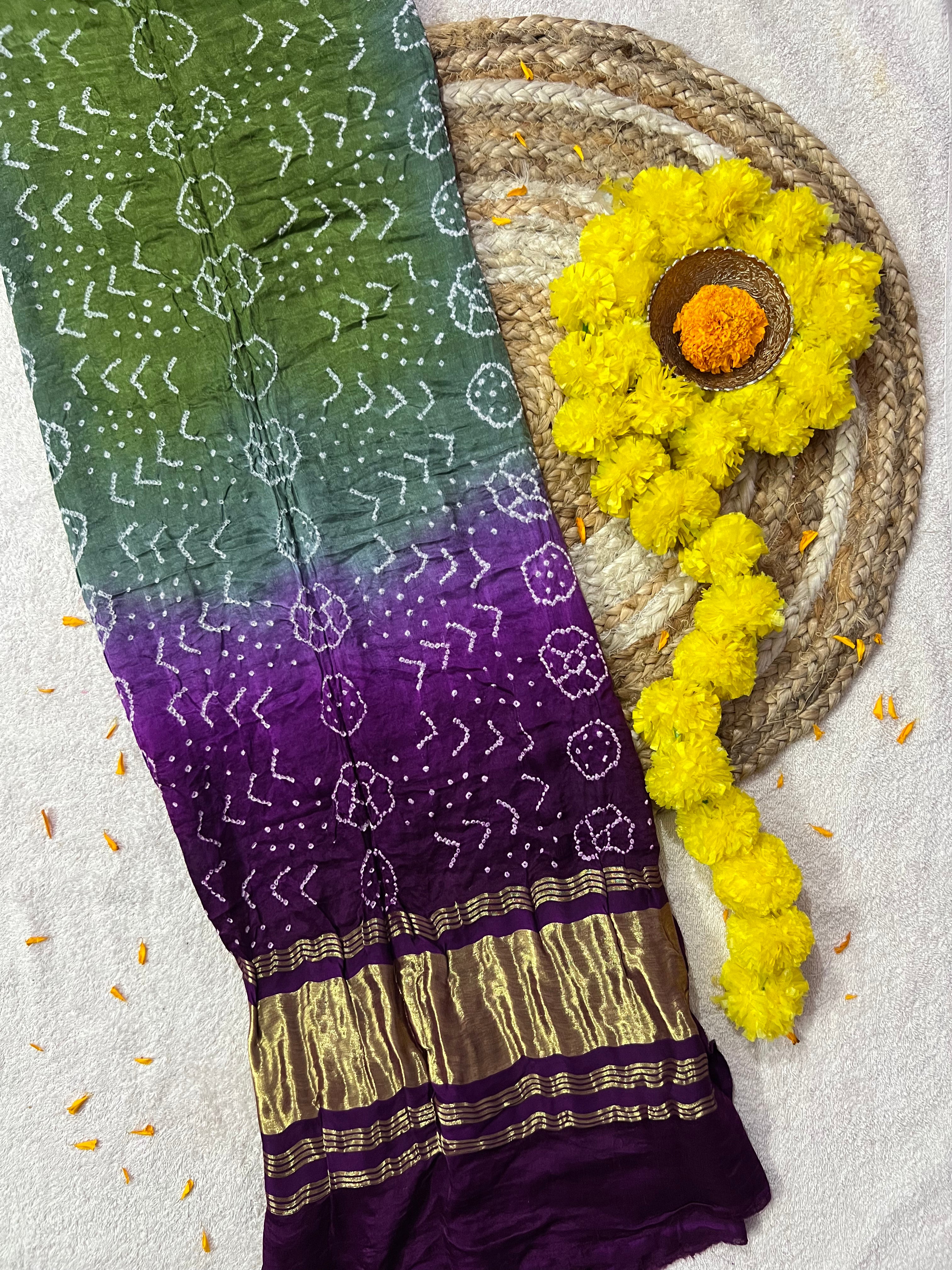 Gaji Silk Bandhej Dupatta Main image