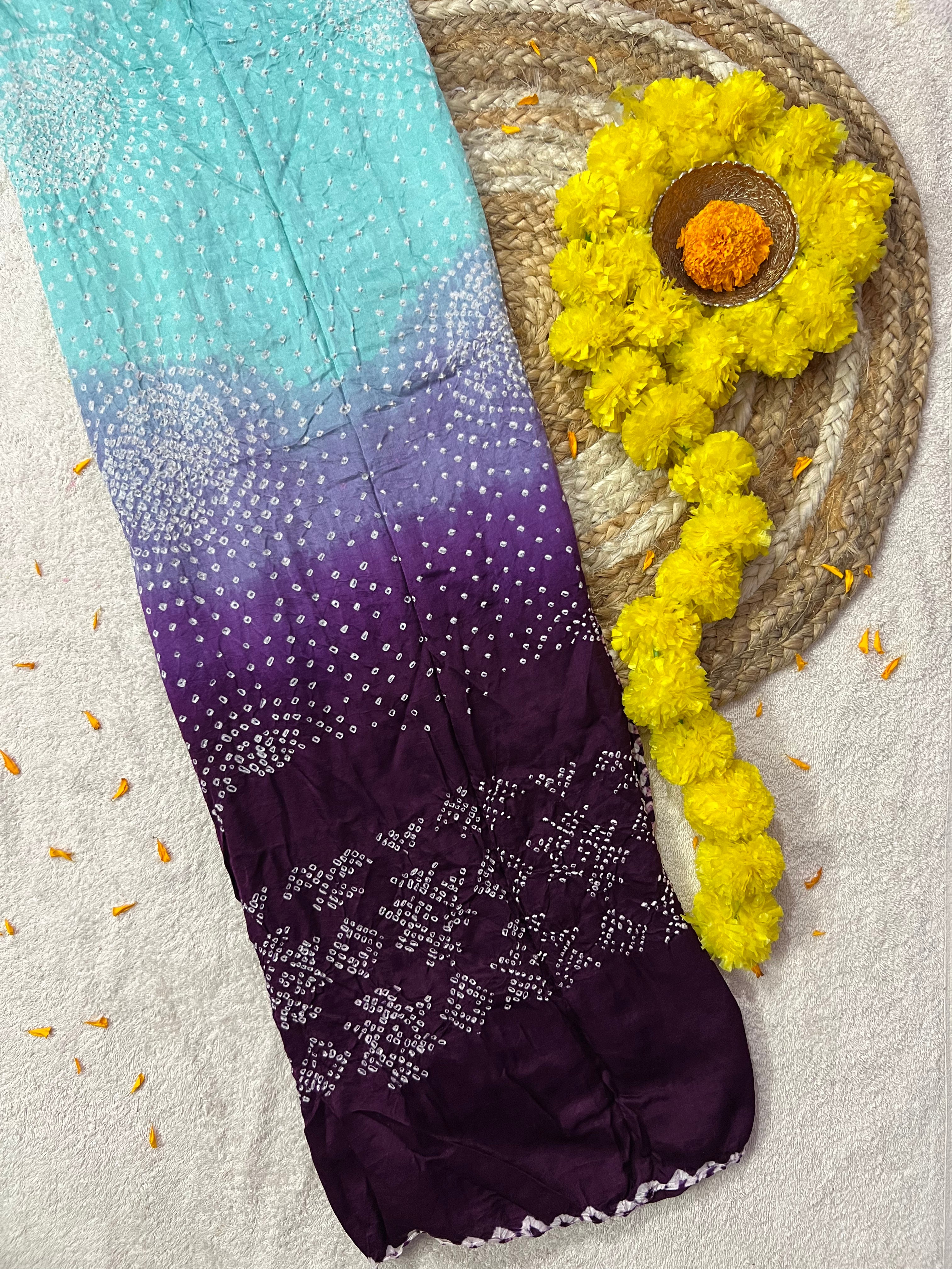 Gaji Silk Bandhej Dupatta Main image