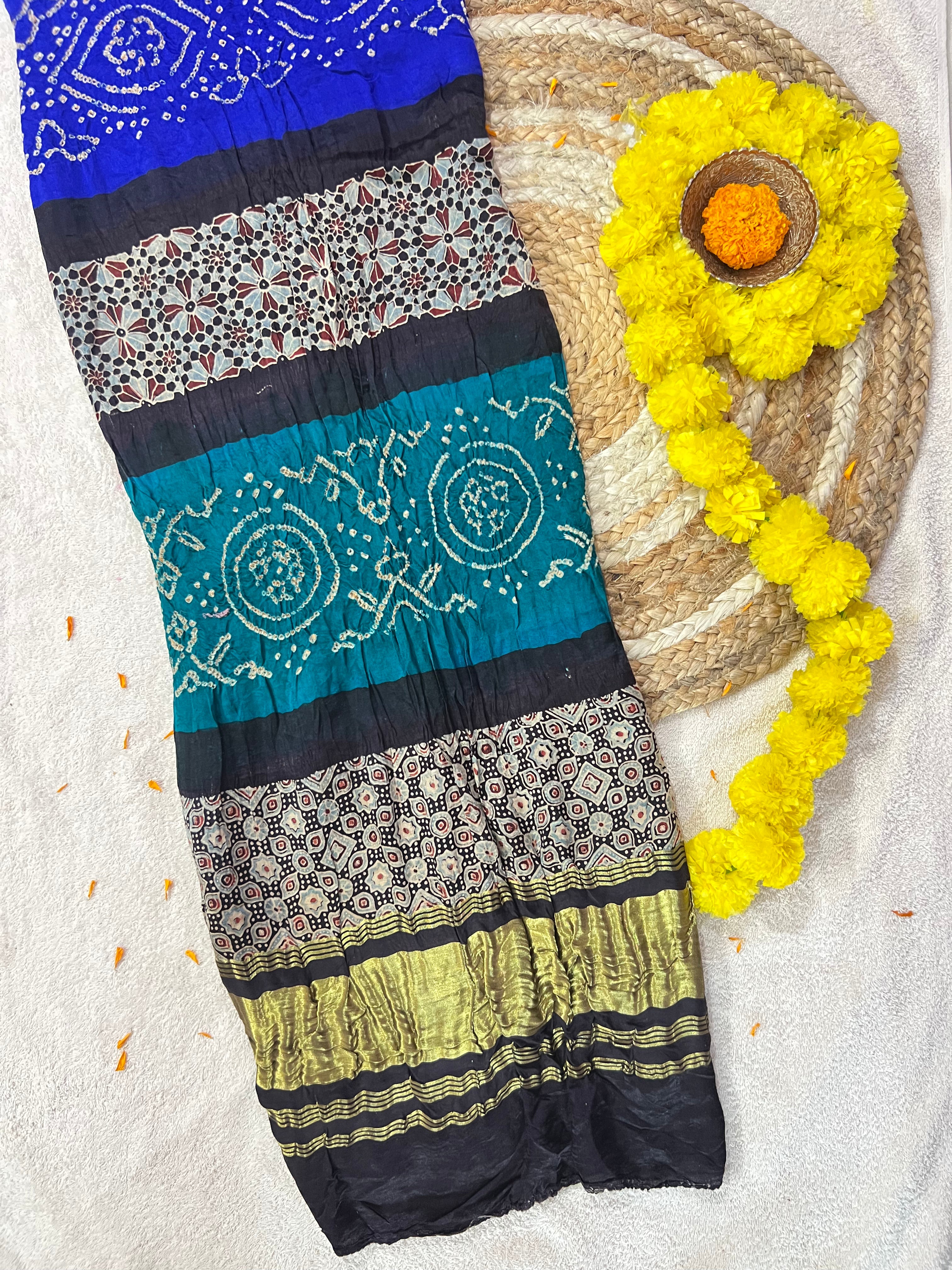 Gaji Silk Bandhej Dupatta Main image