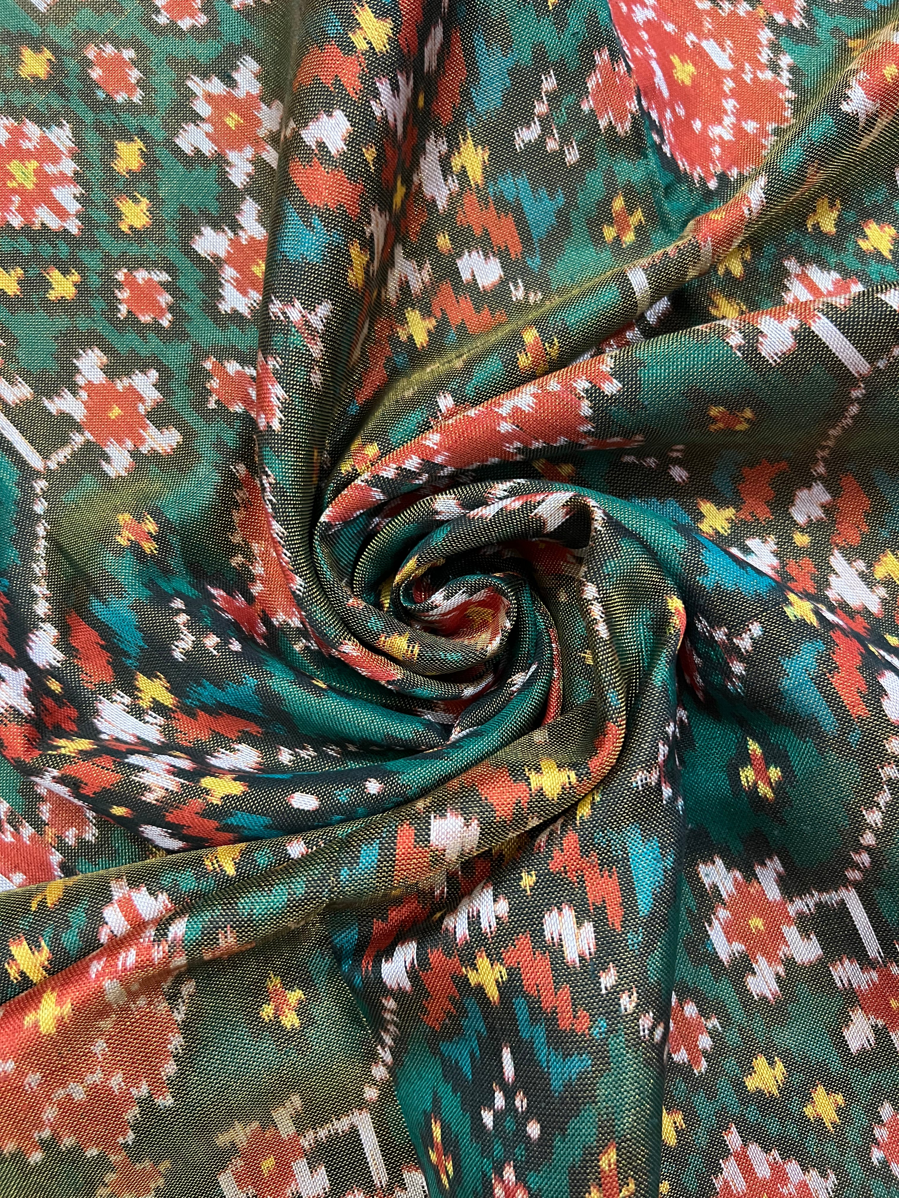 Tissue Double Zari Patola Saree Secondary image