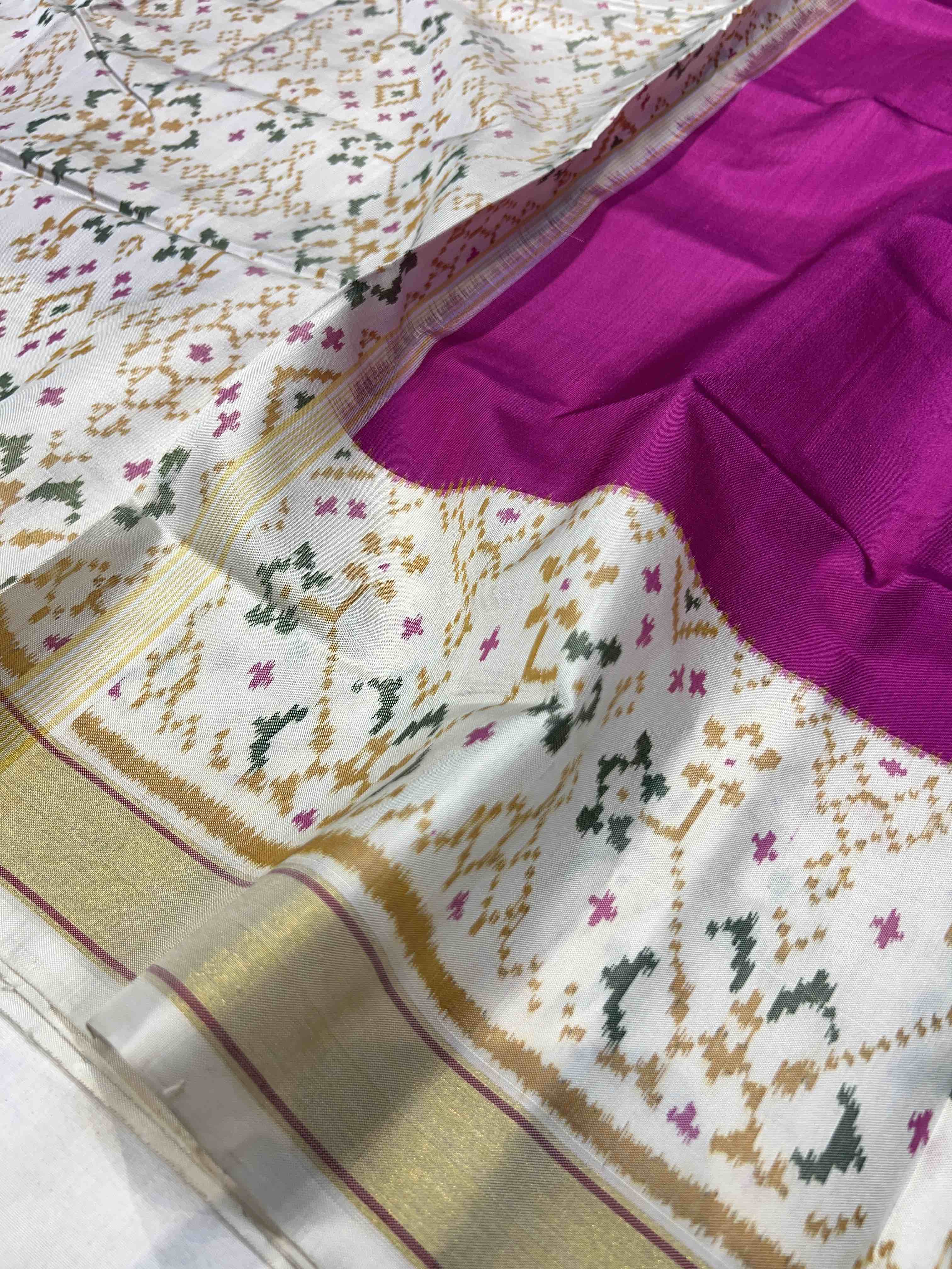 Handwoven Patola Silk Saree Plain Gala Border Pink Body Secondary image
