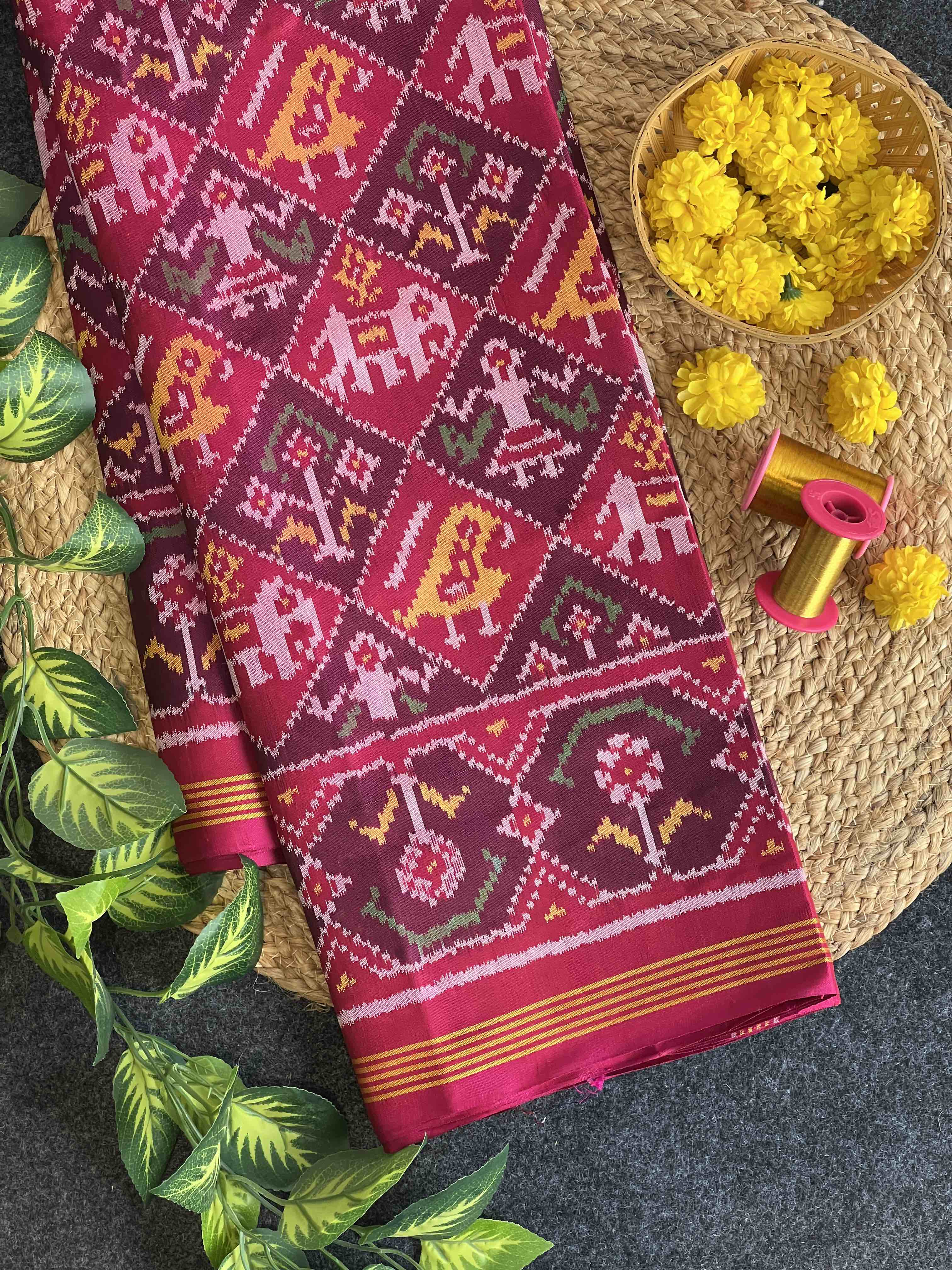 Handwoven Patola Silk Saree Traditional Narikunjan Main image
