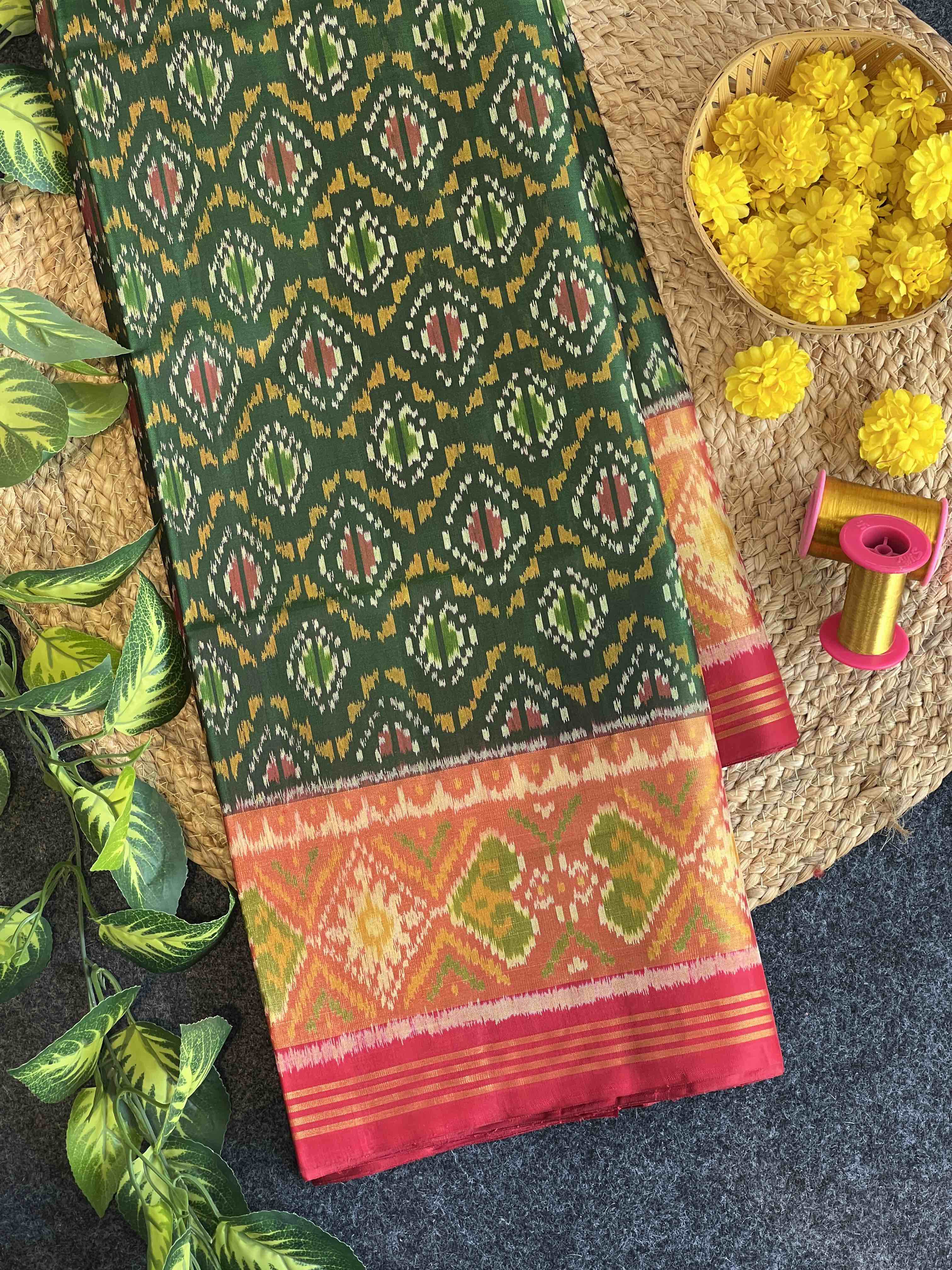 Handwoven Patola Silk Saree Traditional Red And Green Combination Main image
