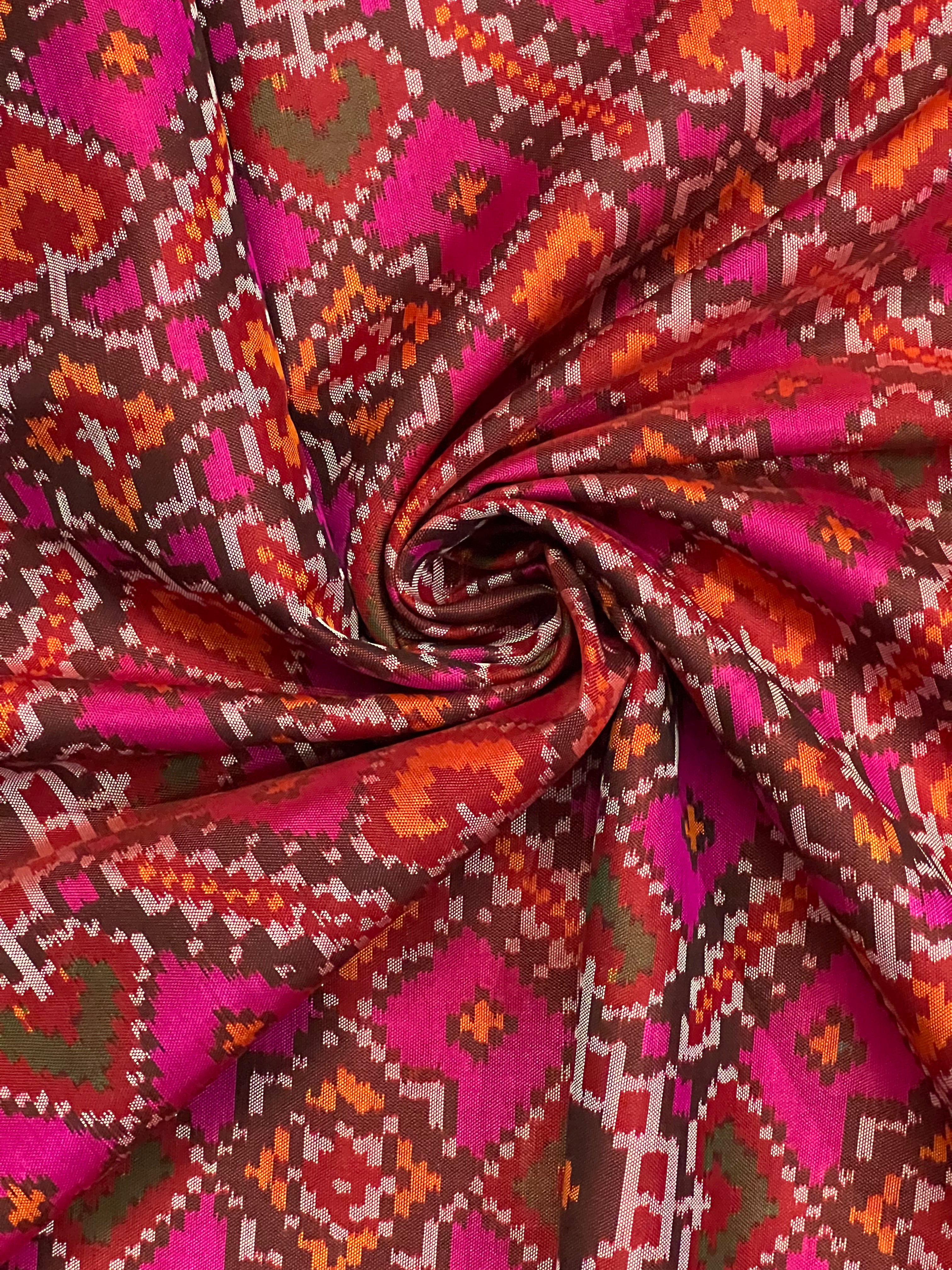 Handwoven Patola Silk Saree Manekchowk Pink And Blue Secondary image