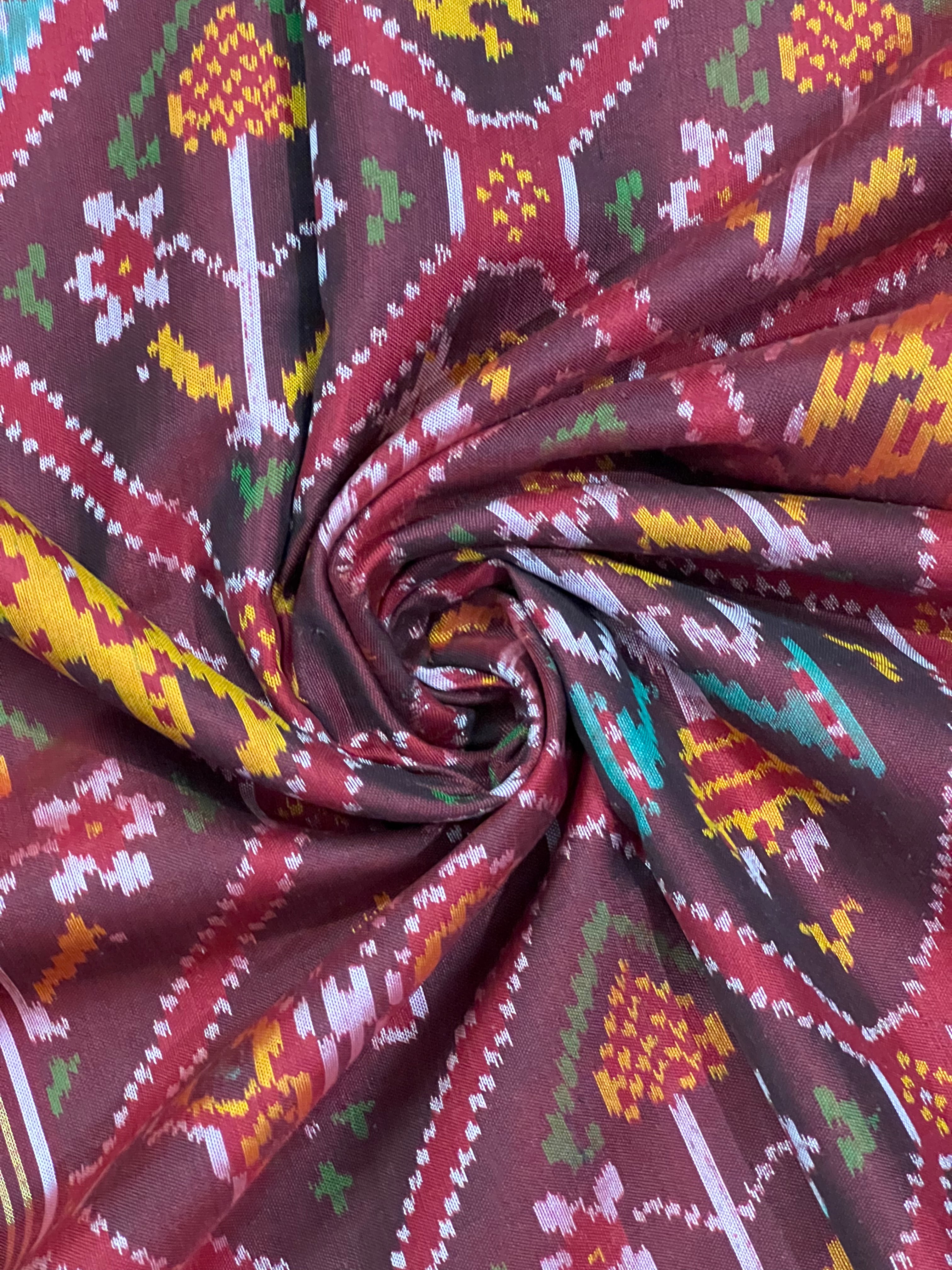 Handwoven Patola Silk Saree Adtala Design Secondary image